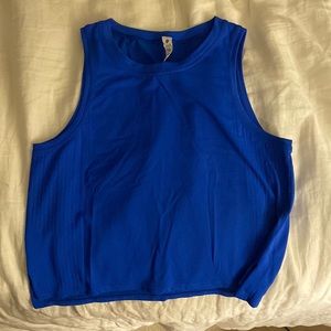 lulu muscle tank size 4
